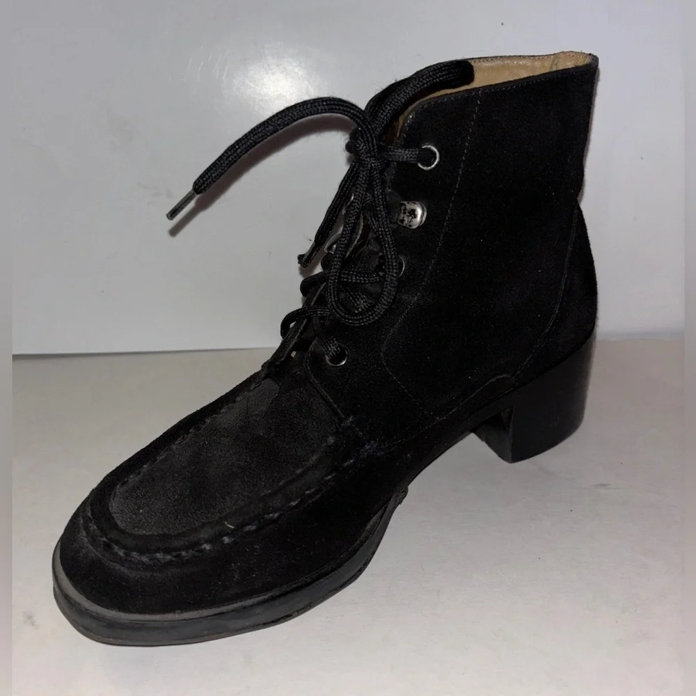9 & Co Black Suede Lace-Up‎ Ankle Boots Women 7.5 Block Heel Moc Toe Outdoorwear